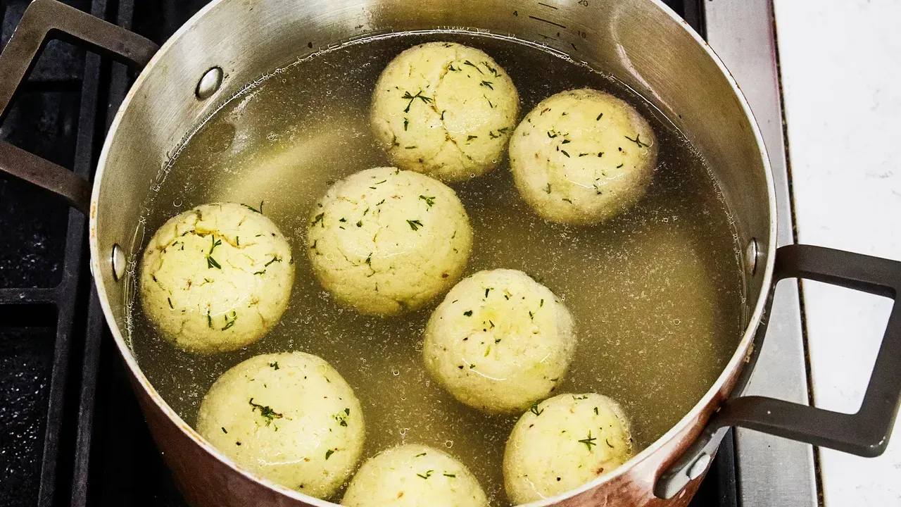 Receta Sencilla de Bolas de Matzo
