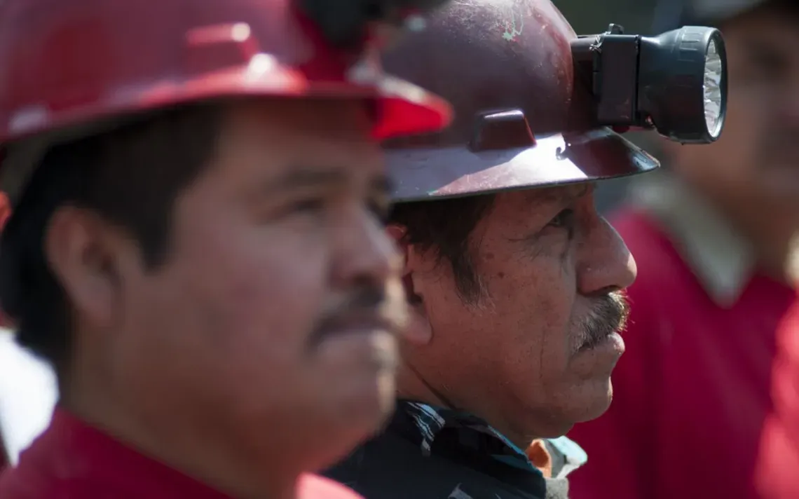 Reforma a la Ley Minera propondrá AMLO