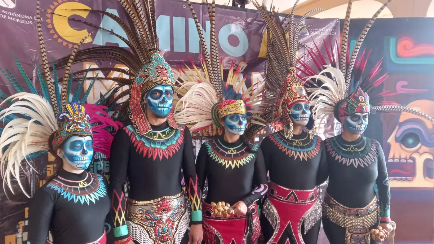 Rescatan y preservan tradiciones de “El Día de Muertos” la Academia de Danza de la UAEM