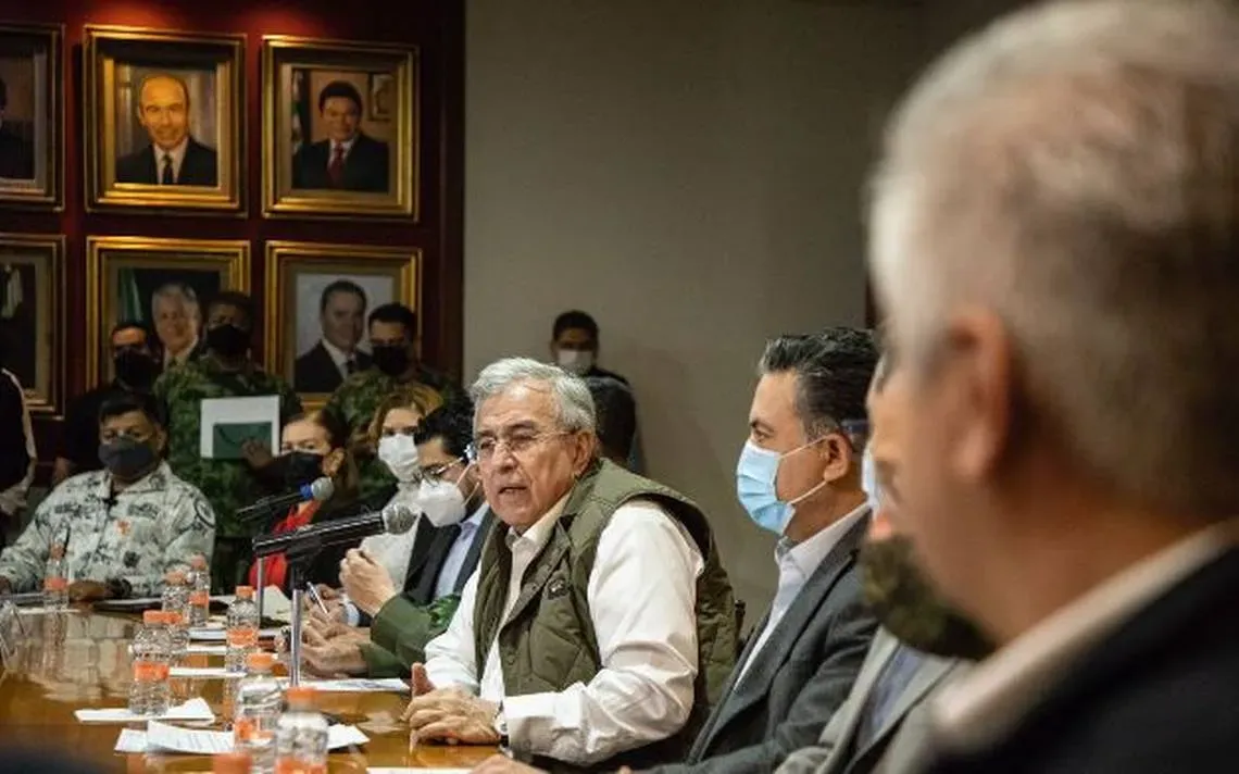 Roban 22 km del poliducto de Pemex en Sinaloa