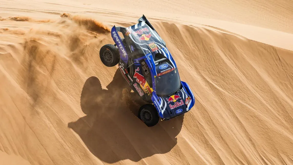 Roma y Al-Attiyah se complican mientras Sainz se relaja.