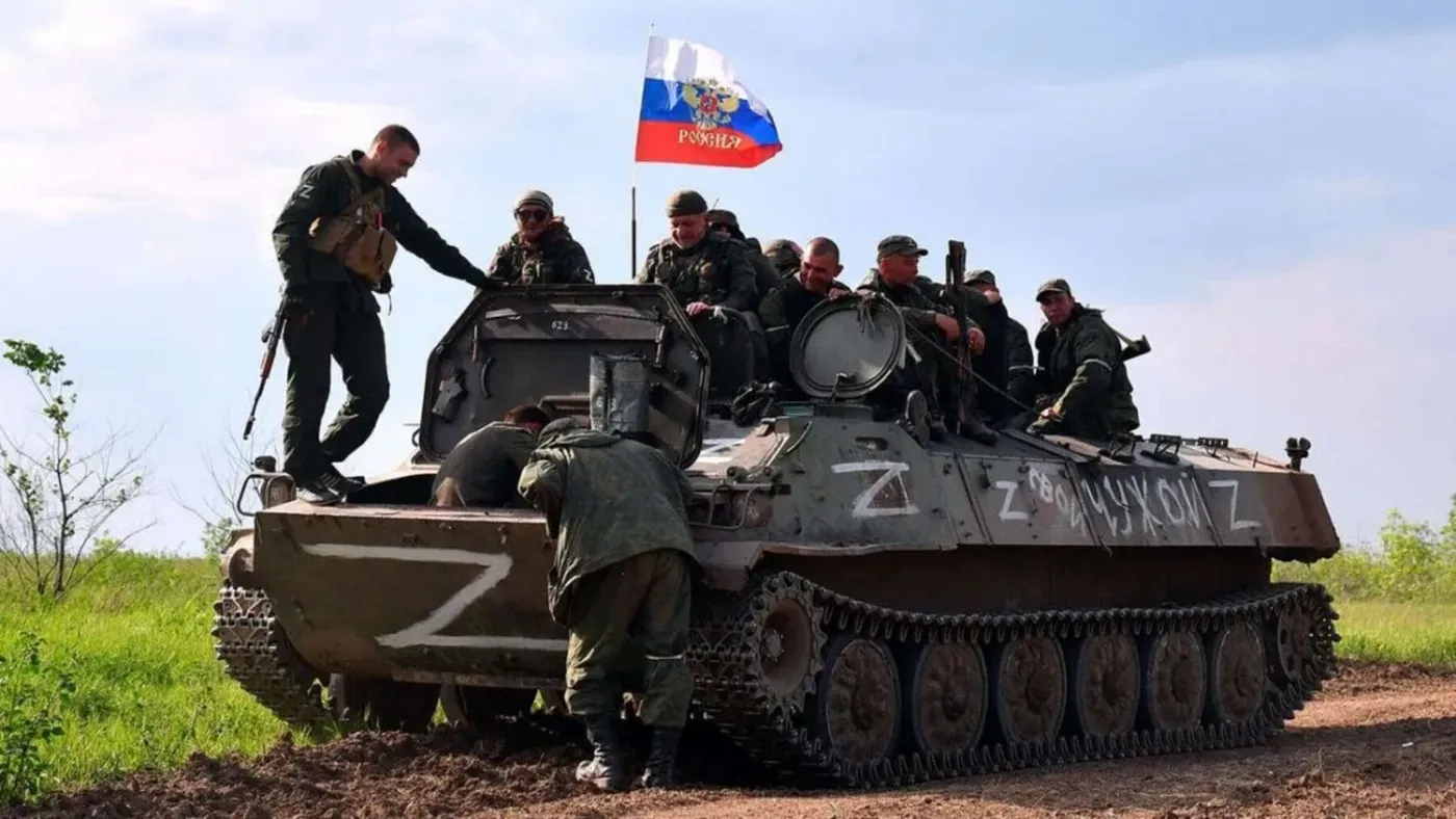 Rusia retoma territorios en Kursk durante diálogos de paz.