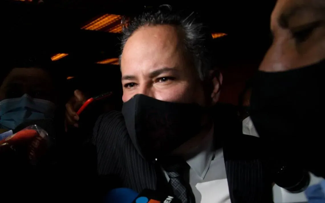 Santiago Nieto dice que AMLO le pidió no generar denuncias que puedan leerse como una cuestión electoral