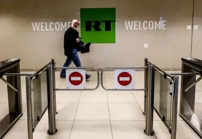 Se prohíbe la emisión en alemán de la cadena RT que financia el Kremlin