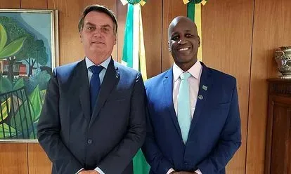Sérgio Camargo: "negro de derechas antivictimista y enemigo de lo políticamente correcto”
