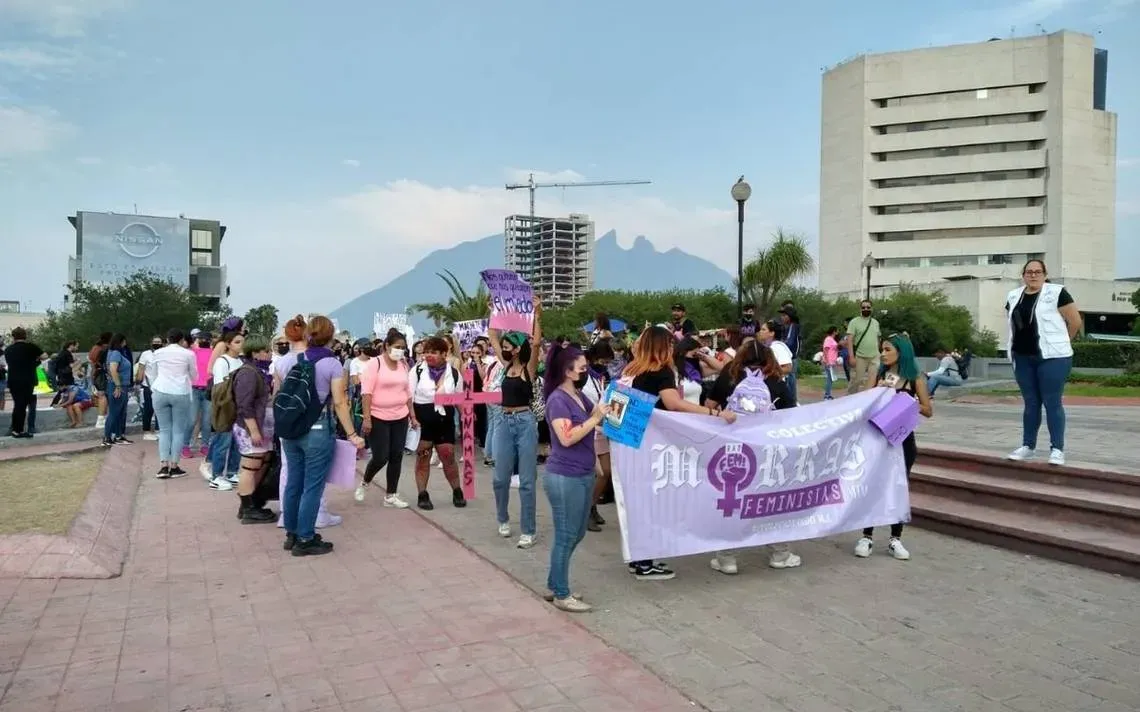 Siguen los reclamos de mujeres por la violencia en NL