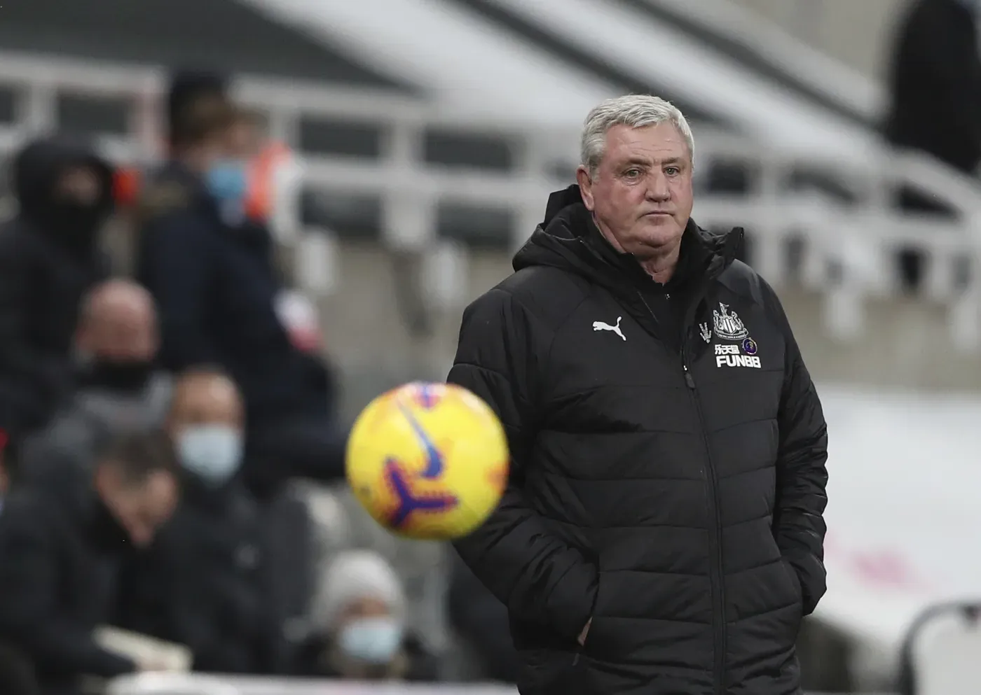 Steve Bruce no seguirá al frente del banquillo del Newcastle United
