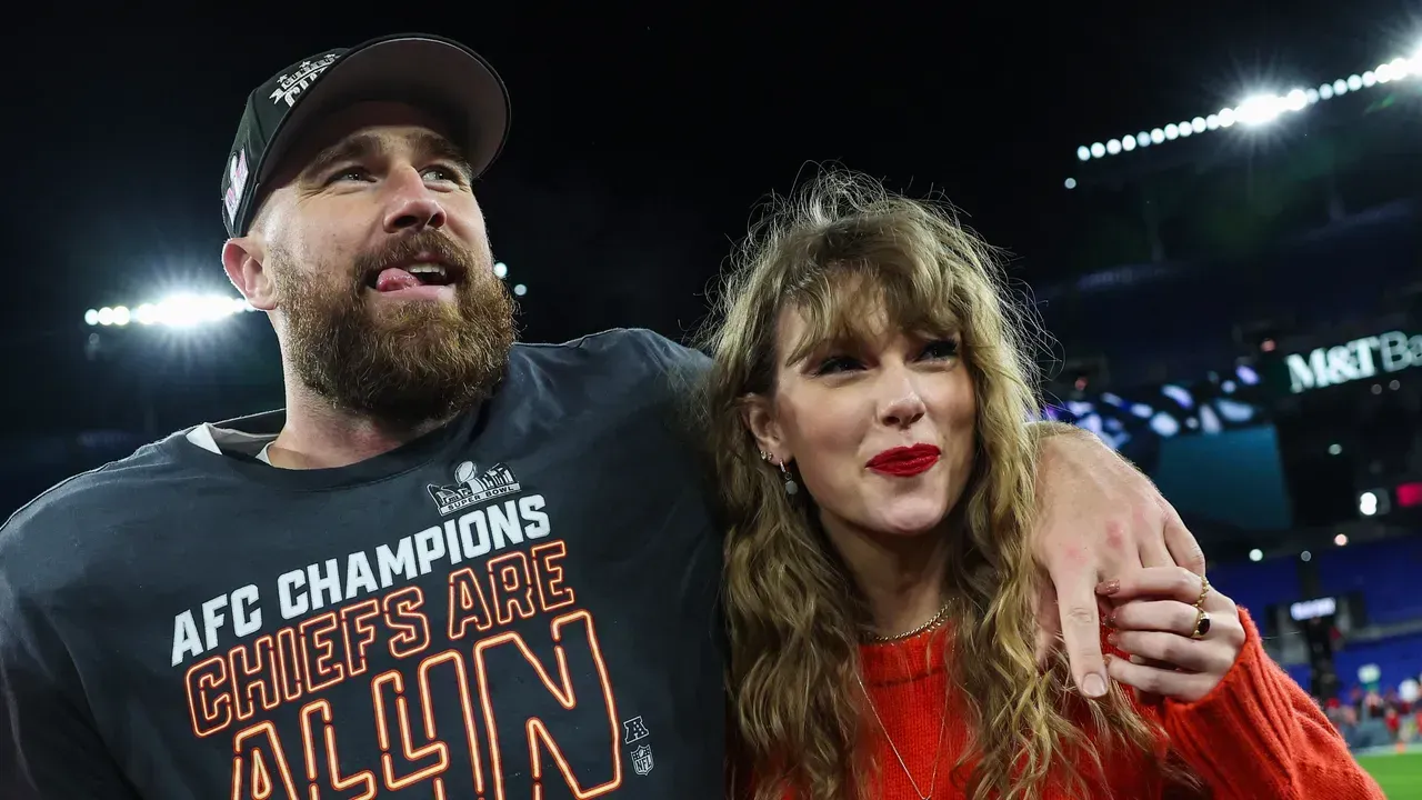 Taylor Swift y Travis Kelce donan 26 millones.
