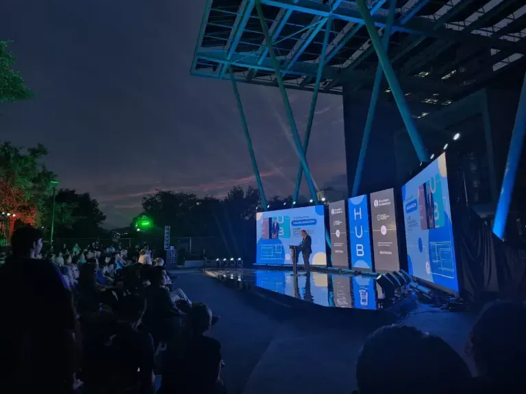 Tec de Monterrey lanza centro de innovación para startups