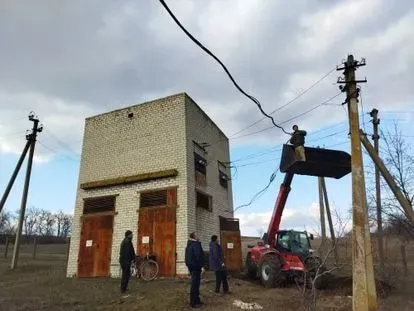 Ucrania: Hogares sin agua, ni luz: los civiles sufren ya las secuelas del conflicto en el Donbás