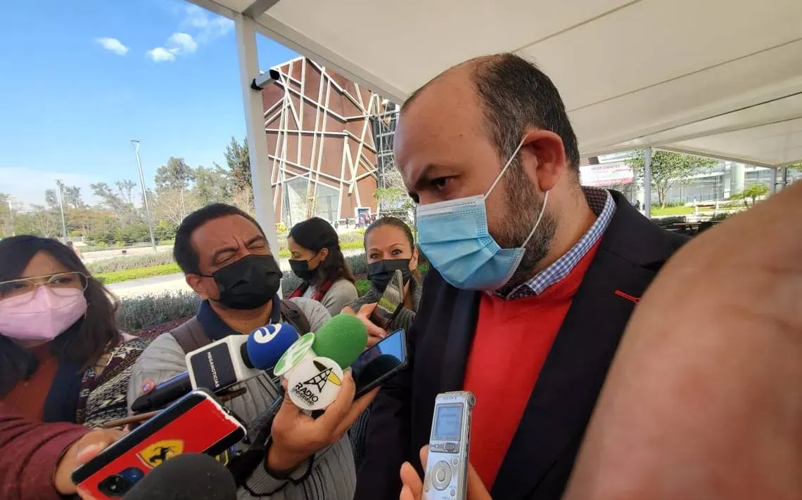 UdeG: José de Jesús Covarrubias deja de ser docente luego de las denuncias de abuso sexual
