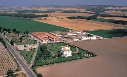 Vega-Sicilia, la bodega que casi compra Julio Iglesias