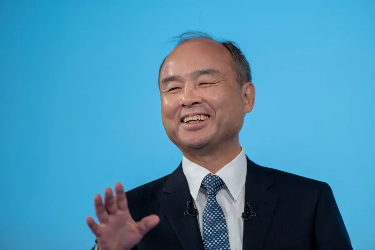 Venta de Nvidia por SoftBank inquieta mercado.