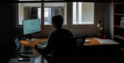 WhatsApp se considera una herramienta para trabajar o una invasión más de la vida personal