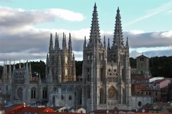 Catedral de Burgos - Origen y Construcción | CurioSfera-Historia ✓