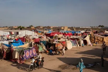 Vista del campamento para damnificados por las inundaciones de Toukra, en Yamena.