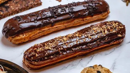 Eclair De Chocolate