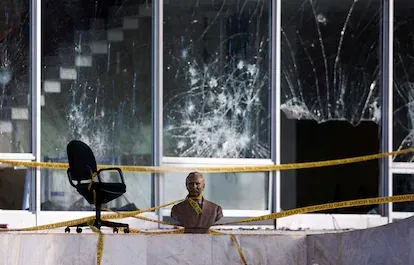 Daños causados tras los disturbios en el edificio de la Corte Suprema de Justicia de Brasilia.