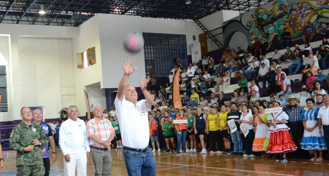 Inaugura Sánchez Vélez, dirigente del SNTE, "Juegos Magisteriales 2023"
