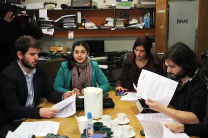 De izquierda a derecha, los entonces diputados y exdirigentes estudiantiles Giorgio Jackson, Karol Cariola, Camila Vallejo y Gabriel Boric, el 2 de junio de 2014.