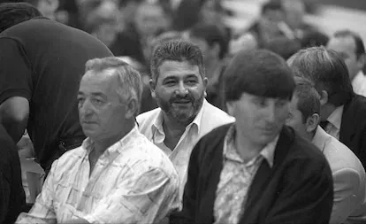 Albino Paz Diz, Laureano Oubiña y Manuel Padín Gestoso (i-d), en el banquillo de los acusados (hasta 47) en la primera sesión del mayor juicio contra el narcotráfico (caso Nécora) abierto en España, c