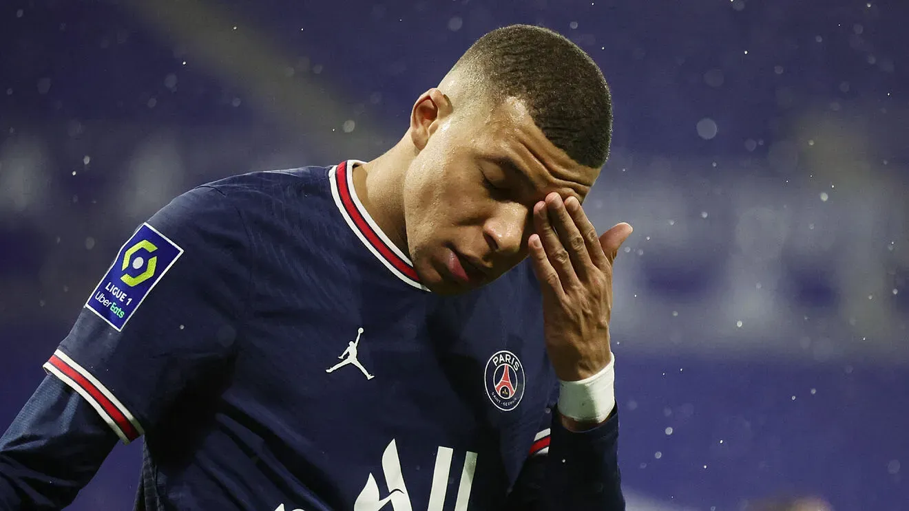 Ligue 1: El PSG aprieta a Mbappé y le ofrece una renovación de corta  duración | Marca
