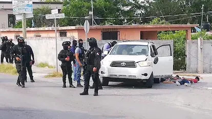 Miembros de la policía estatal resguardan el área donde se registró una balacera en Reynosa, Tamaulipas, el pasado 28 de junio.