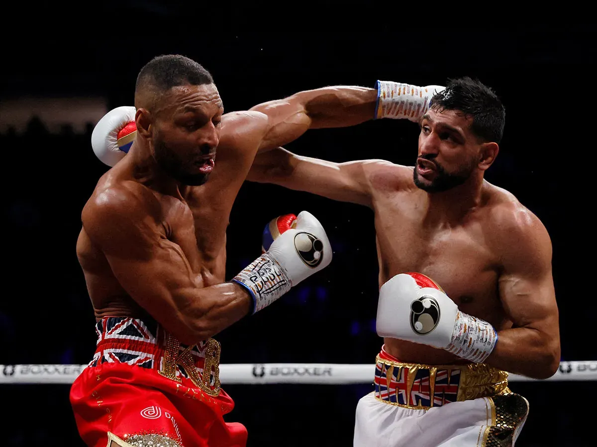 Amir Khan en su combate contra Kell Brook