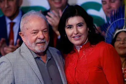 Lula da Silva y Simone Tebet, la próxima ministra de Planificación.