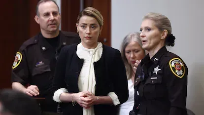 Fairfax (United States), 05/05/2022.- US actress Amber Heard returns from a break during the 50 million US dollar Depp vs Heard defamation trial at the Fairfax County Circuit Court in Fairfax, Virgini
