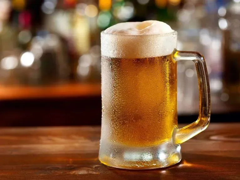 Beber un tarro de cerveza aumenta la creatividad • La Ley 107.9 FM