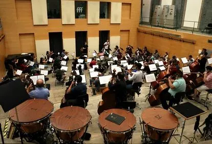 Gustavo Dudamel, en otro momento del ensayo.