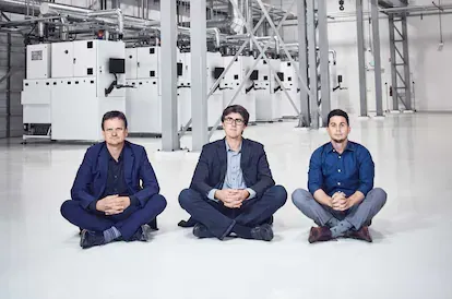De izquierda a derecha, los fundadores de Diamond Foundry: Martin Roscheisen, Jeremy Scholz y Kyle Gazay.