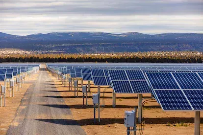 Planta de energía fotovoltaica Gala Solar de Avangrid, a las afueras de Prineville (Oregón), en una imagen facilitada por la empresa.
