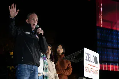 El candidato republicano a gobernador del Estado de Nueva York, Lee Zeldin, el 29 de octubre en un mitin en la localidad de Hauppauge.