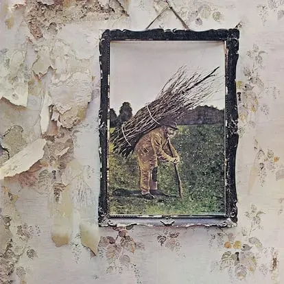 La portada del disco, sin citar al grupo. La lámina del anciano con la leña la compró Robert Plant en un mercadillo en Reading, Inglaterra.
