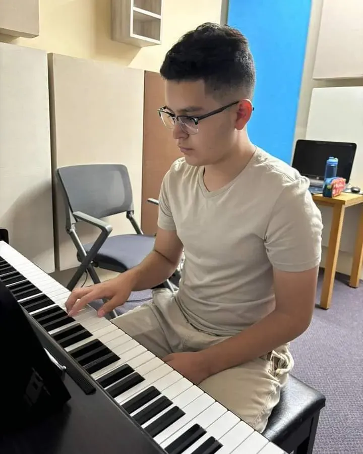 Un sueño convertido en música; Academia de Música Benning