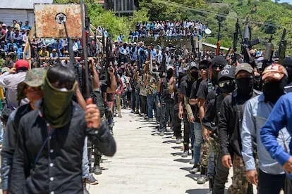 Integrantes del grupo de autodefensa El machete.