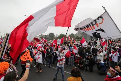Simpatizantes de la candidata a la presidencia, Keiko Fujimori, se manifiestan en Lima, Perú, el 12 de junio de 2021.