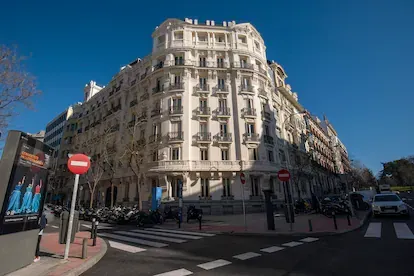 Edificio en Madrid de la vivienda de lujo del titular de la FGR, Alejandro Gertz.
