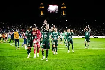 El Club León salió aplaudido