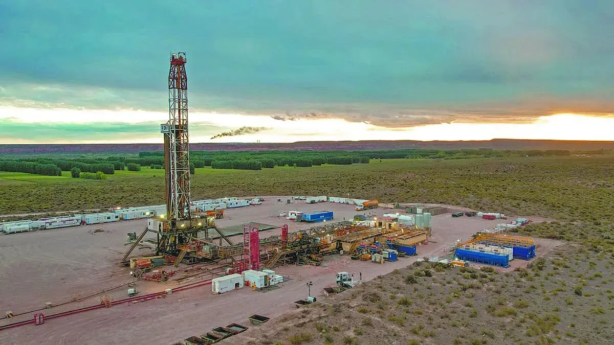 YPF destinará 25,000 mdd a Vaca Muerta.
