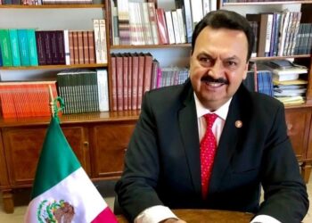 Dr. Juan Carlos Sánchez Magallán Legión de Honor Nacional de la Ciudad de México