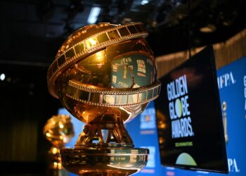 ‘El poder del perro’ triunfa en unos Globos de oro a puerta cerrada | Cultura