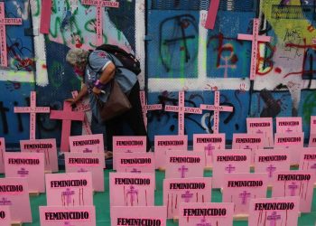 Aprueban diputados Reforma que endurece penas por feminicidio - El Sol de México