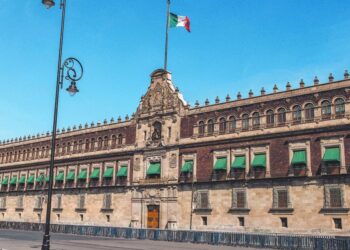 10 Riesgos políticos que ensombrecen el panorama económico de México en 2025: Integralia
