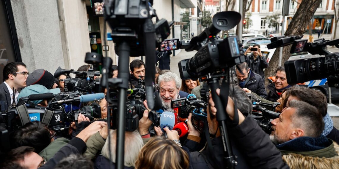 12 horas de mentiras y secretos manipulados de Miguel Ángel Rodríguez en defensa de un defraudador confeso | España