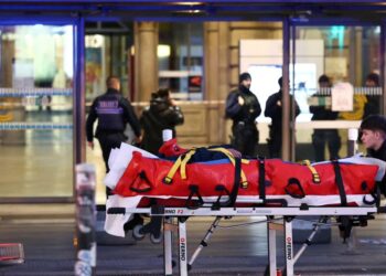 Choque de tranvías en noreste de Francia deja al menos 20 heridos