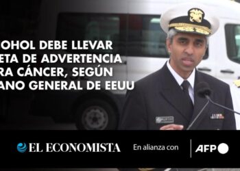 El alcohol debe llevar etiqueta de advertencia contra cáncer, según cirujano general de EEUU