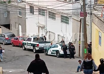 Agreden a agente al revisar taxi pirata en GAM